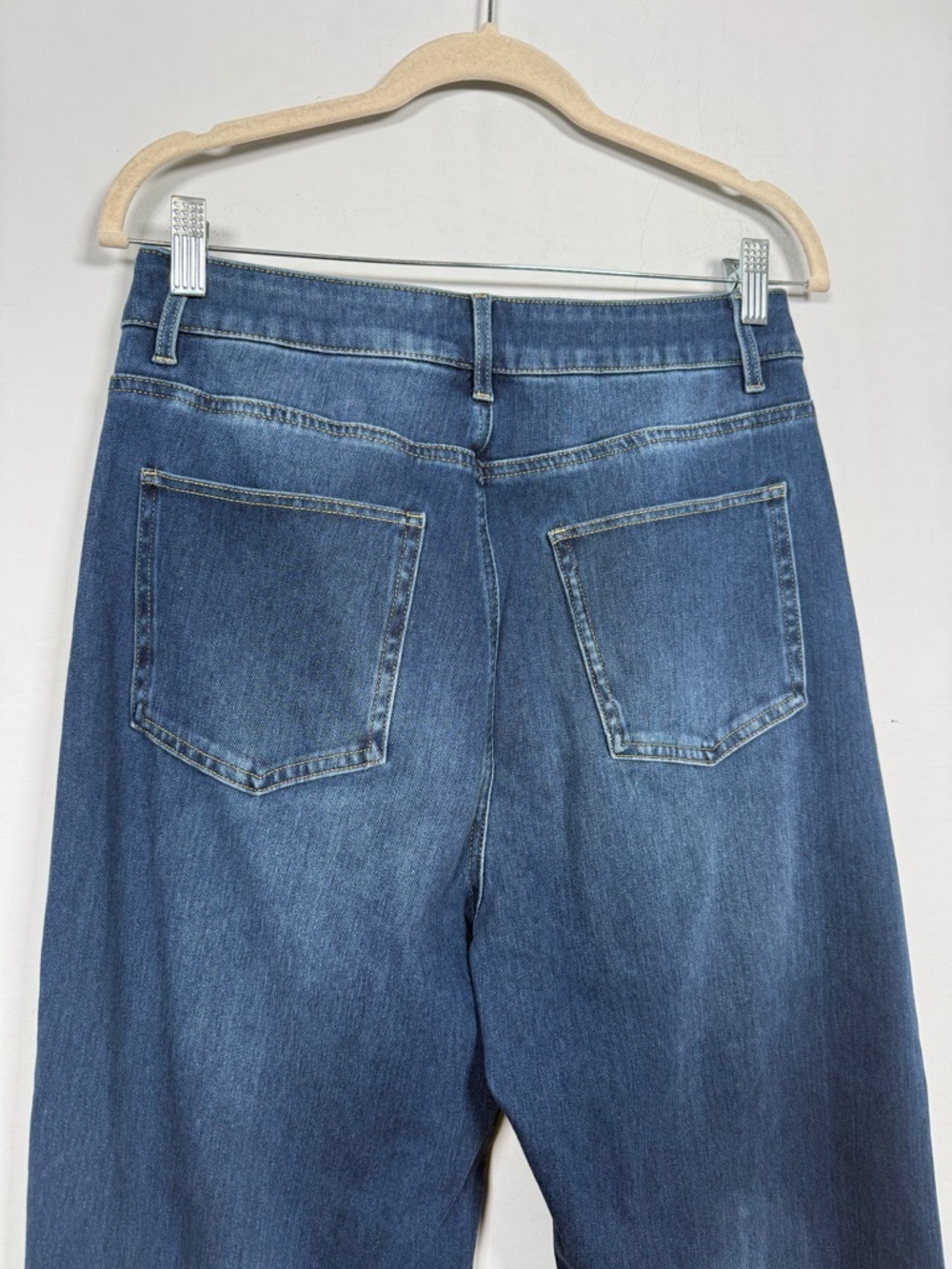 Halara Flex™ Mid Rise Rolled Hem Casual Straight Leg Jeans, Size M - Picture 4 of 8